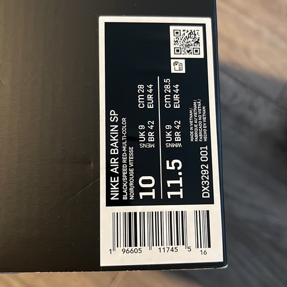 Nike Supreme Collab - Picture 3 of 3